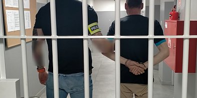 Demolka i kradzieże w Pułtusku! Sprawca wpadł przez jeden błąd