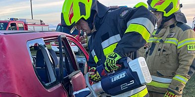 Strażacy przecinali auta jak masło!-33710