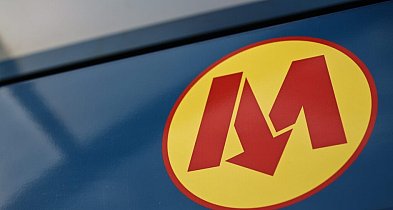 W poniedziałek pociągi metra M1 będą kursowały na całej trasie-33711