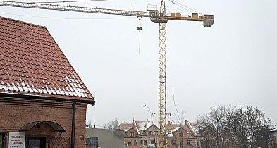 Ogromny żuraw w Pułtusku. Sprawdź, co powstaje za Prokuraturą!-33927