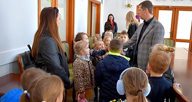 Niecodzienna zamiana ról – dzieci w roli zastępcy burmistrza