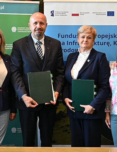 Burmistrz podpisała umowę na dofinansowanie z programu FEnIKS -32254