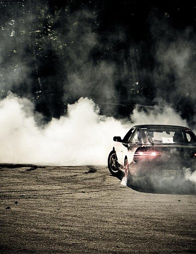 Drift, wyścigi i brawura? Samorządy dostaną nowe uprawnienia-34735