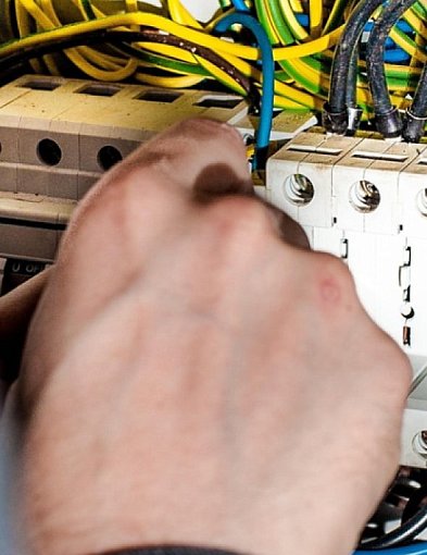 Kiedy zniknie prąd w powiecie pułtuskim? Konkretne godziny i adresy