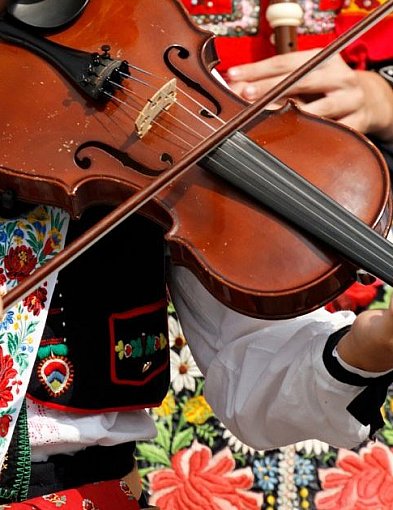 Nawet 20 tys. zł dla KGW i OSP. Ruszył nabór w programie Folk(od)nowa