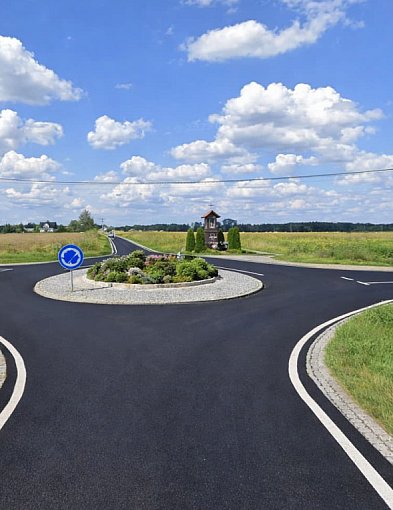 Rondo, chodniki i nowe jezdnie! Powiat stawia na bezpieczeństwo