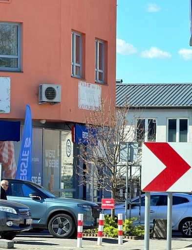 Czerwone logo zniknęło z dnia na dzień. Nowa marka już działa