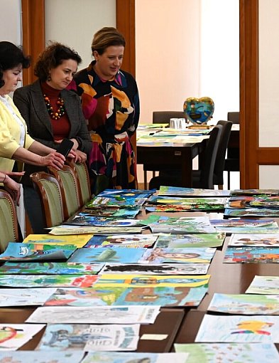 Młodzi mieszkańcy Pułtuska stworzyli bohaterów miejskich kanałków