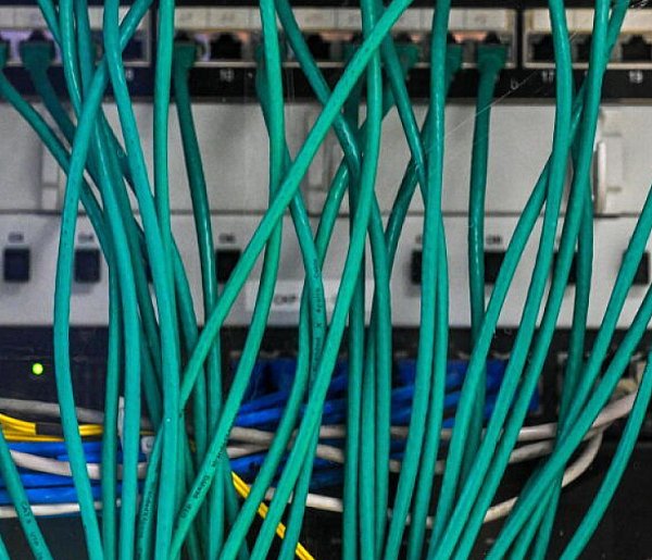 Rośnie liczba cyberataków na Polskę-32231