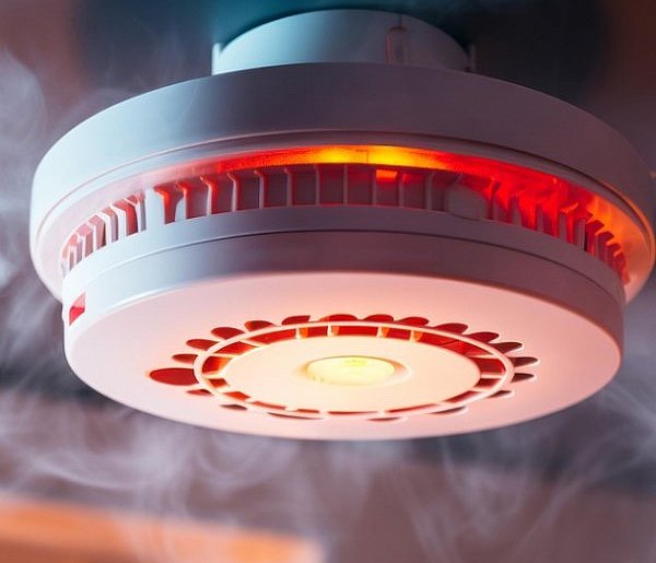 Rewolucja w przepisach pożarowych. Nowe obowiązki dla właścicieli domów i firm-33302