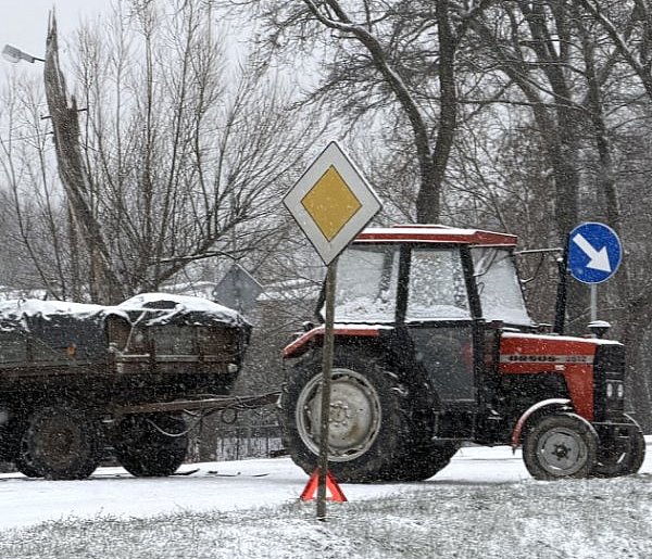 Dwa zdarzenia na popławskich skrzyżowaniach. Utrudnienia i objazdy-33845