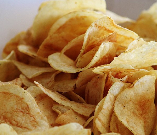 Podatek tłuszczowy uderzy w przekąski? Posłowie pokazują projekt-34321