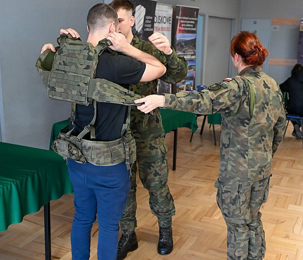 Wojsko wzywa Polaków na komisje. Chodzi głównie o te roczniki-35239