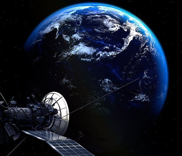 Eksperci na bieżąco analizują sytuację. Trajektoria jest groźna