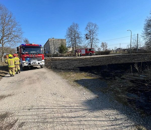 Seria pożarów w regionie! Strażacy z Pułtuska w kilku akcjach naraz
