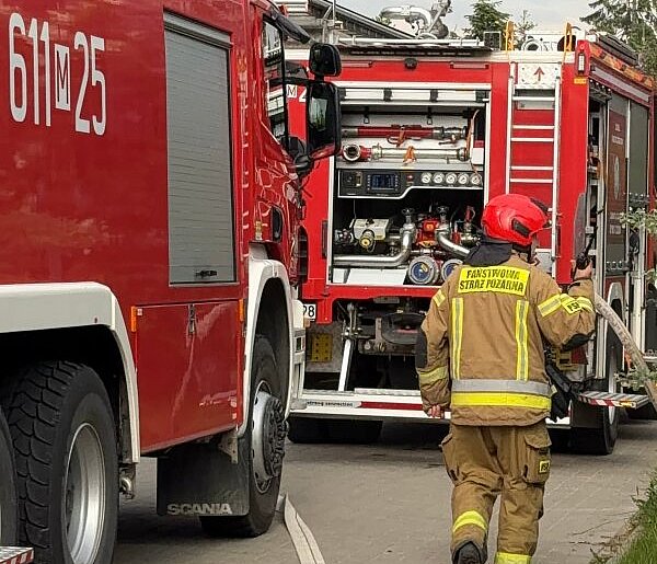 Pożar pustostanu na Popławach