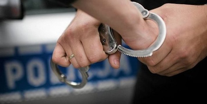 Groził sąsiadom i usłyszał 5 zarzutów