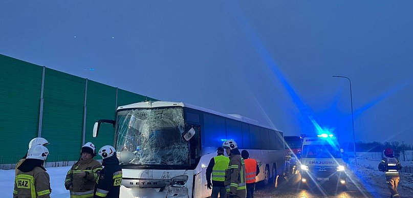 15 osób rannych po zderzeniu dwóch autobusów