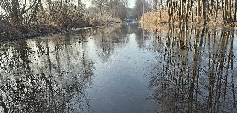 Alarm tuż za granicą powiatu pułtuskiego. Woda wciąż rośnie