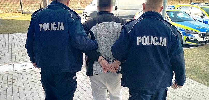 Zatrzymanie w centrum Pułtuska. Policjanci od razu go rozpoznali