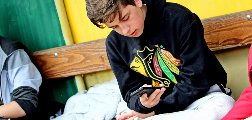 Od września bez telefonów komórkowych w podstawówkach?