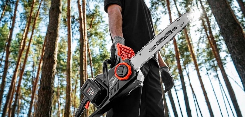 Jak dbać o akumulatorową piłę łańcuchową?