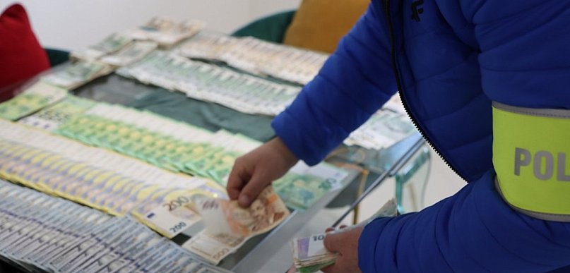 W wyniku przeprowadzonych działań zatrzymano 11 osób