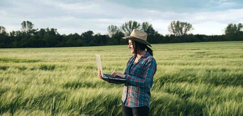 Pogodowa ruletka w rolnictwie: jak Warta odpowiada na rosnące ryzyka sezonu 2026?