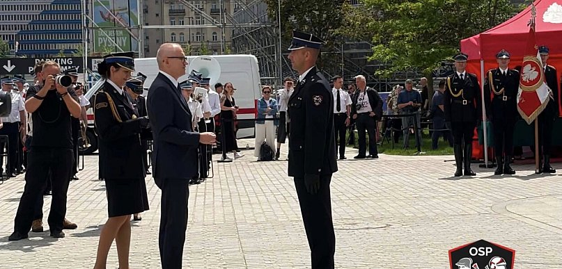 Prezydent RP odznaczył skromnego druha z Drwał!