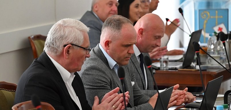 Burmistrz Beata Jóźwiak z wotum zaufania i absolutorium za 2025 rok