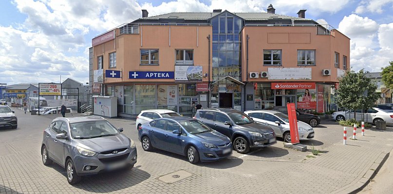 Zmiana szyldów przy Mickiewicza. Zobacz, co oznacza nowa nazwa Erste!