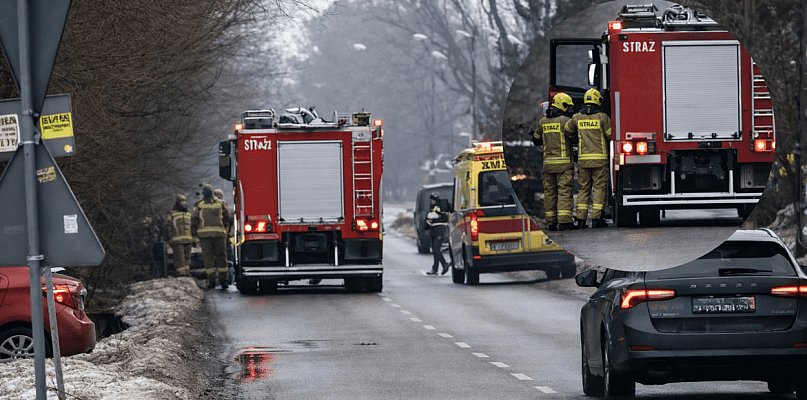 Złe warunki dały o sobie znać. Auto w rowie w Pułtusku