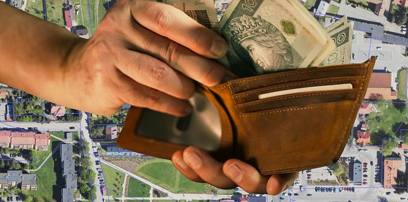 Pułtusk sprzedaje działki pod znanymi sklepami. W grze miliony