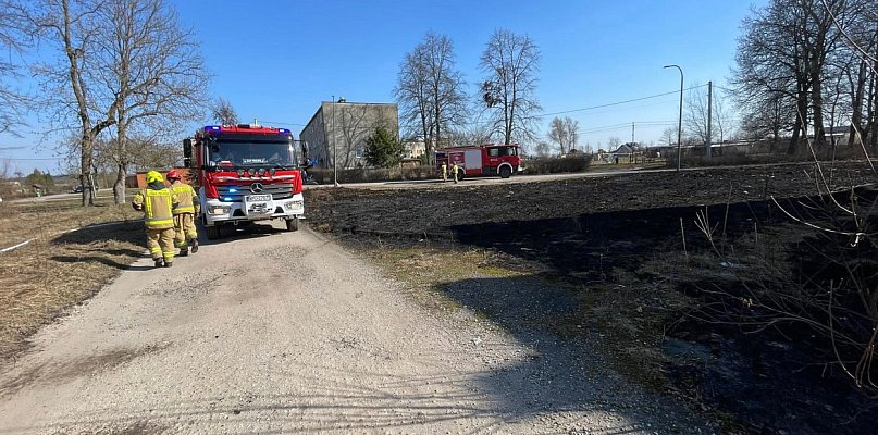 Seria pożarów w regionie! Strażacy z Pułtuska w kilku akcjach naraz