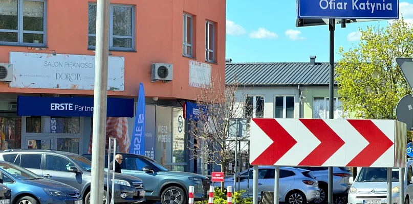 Czerwone logo zniknęło z dnia na dzień. Nowa marka już działa