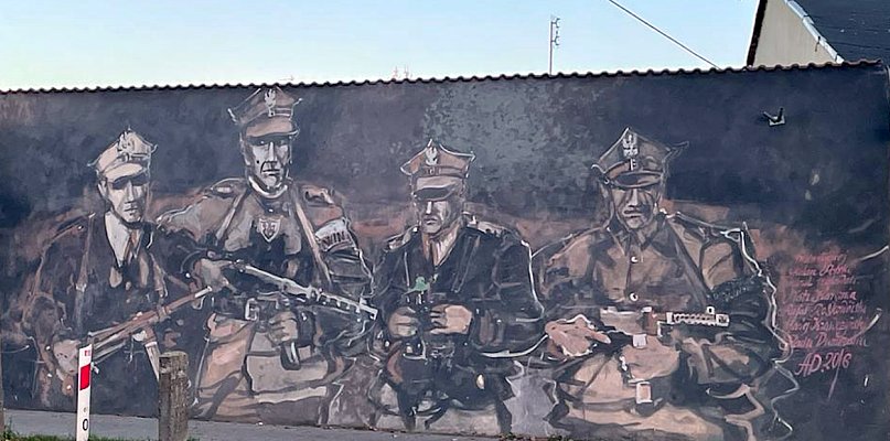 Pułtusk odnowi mural pamięci. Potrzeba 100 tys. zł na wyjątkową rocznicę