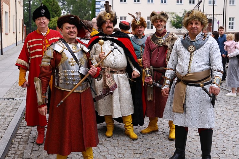 Dzień II Pikniku z Husarią