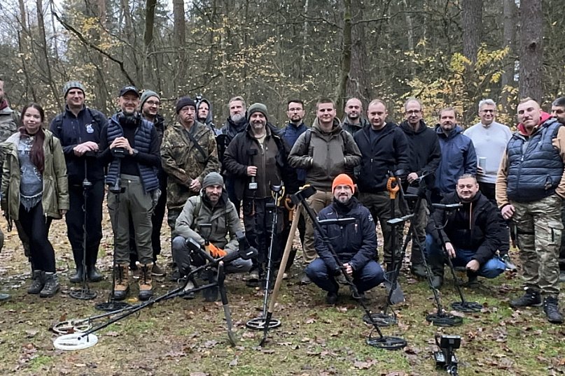 Wyszli na pola i... znaleźli kosmiczne skarby!