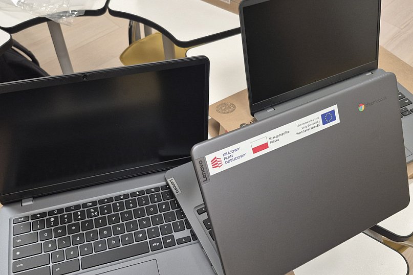 Sprzęt multimedialny dla placówek oświatowych