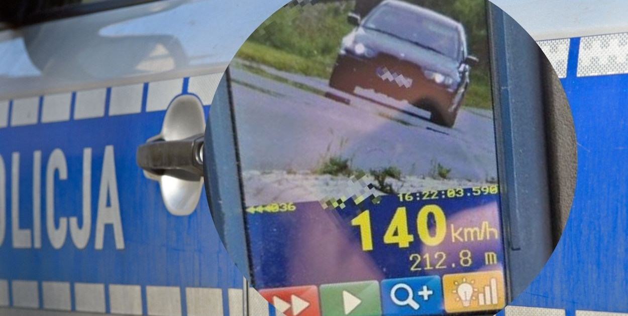 Funkcjonariusze pułtuskiej policji podczas kontroli drogowej w Gródku Nowym