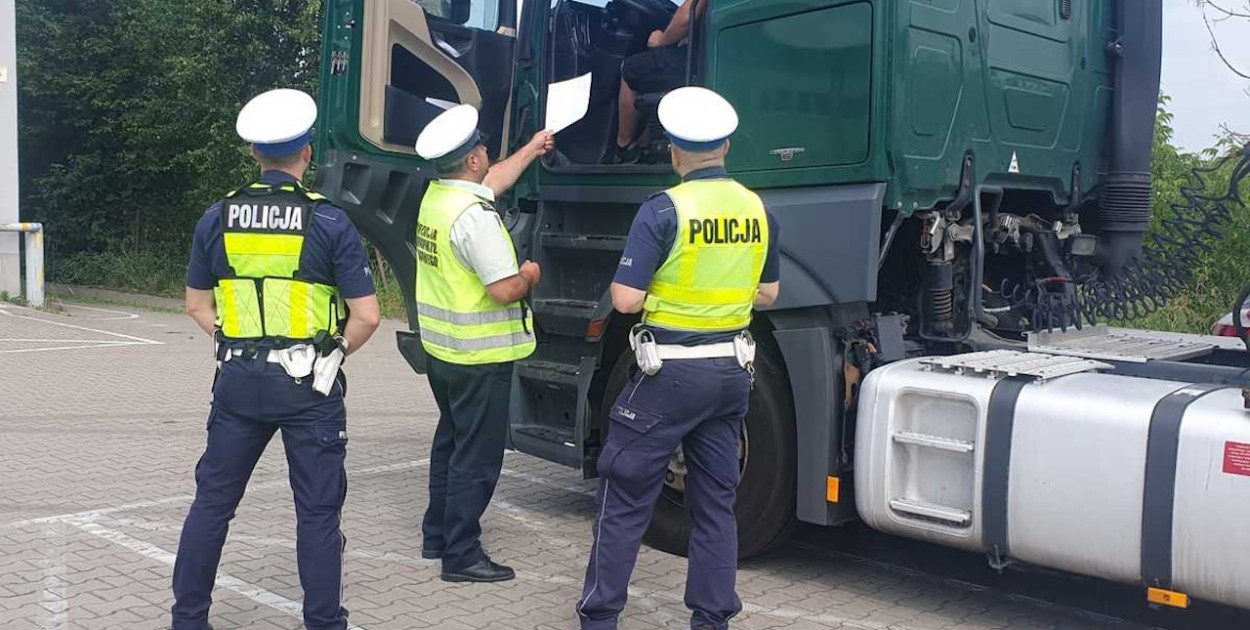 Kontrole SENT na drogach powiatu pułtuskiego – policja i służby w akcji. Zdjęcie: KPP Pułtusk