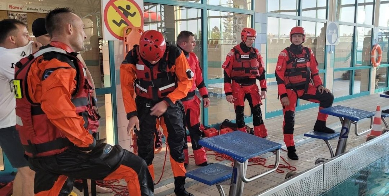 Basen w Pułtusku zamienił się w centrum akcji ratunkowej!