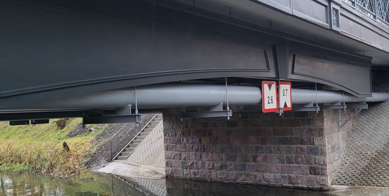 Nowe dekoracyjne okładziny mostu Benedyktyńskiego w Pułtusku wykonane w technologii CNC/ Zdjęcie: Hypeboat