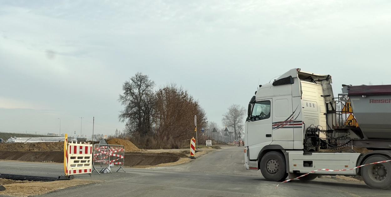 Mimo okresu zimowego, trwają prace na obwodnicy Pułtuska