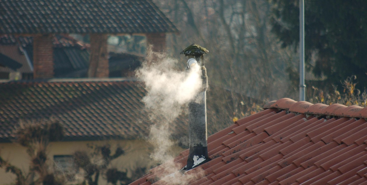 Smog nad powiatem pułtuskim. 7 stycznia możliwe przekroczenie norm pyłu PM10/ Obraz BARBARA808 z Pixabay