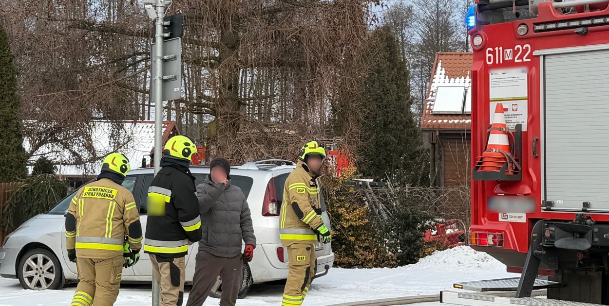 Strażacy podczas interwencji w sezonie zimowym na terenie powiatu pułtuskiego