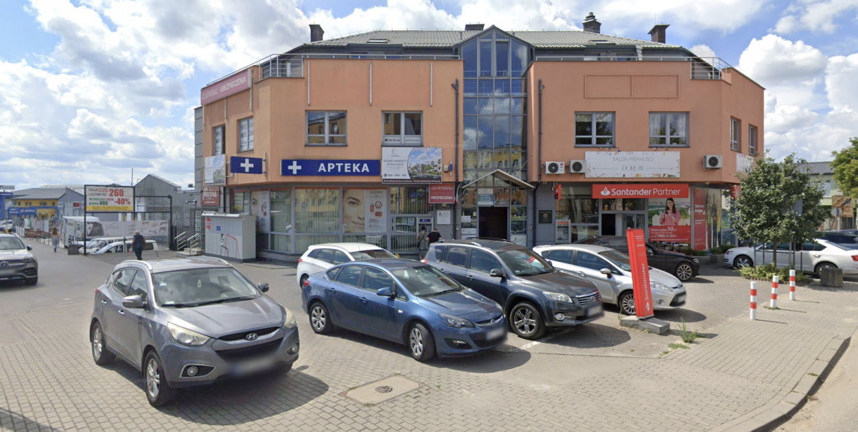 Zmiana szyldów przy Mickiewicza. Zobacz, co oznacza nowa nazwa Erste!