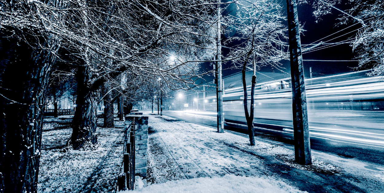 Gołoledź i marznące opady na Mazowszu!; policja apeluje o ostrożność