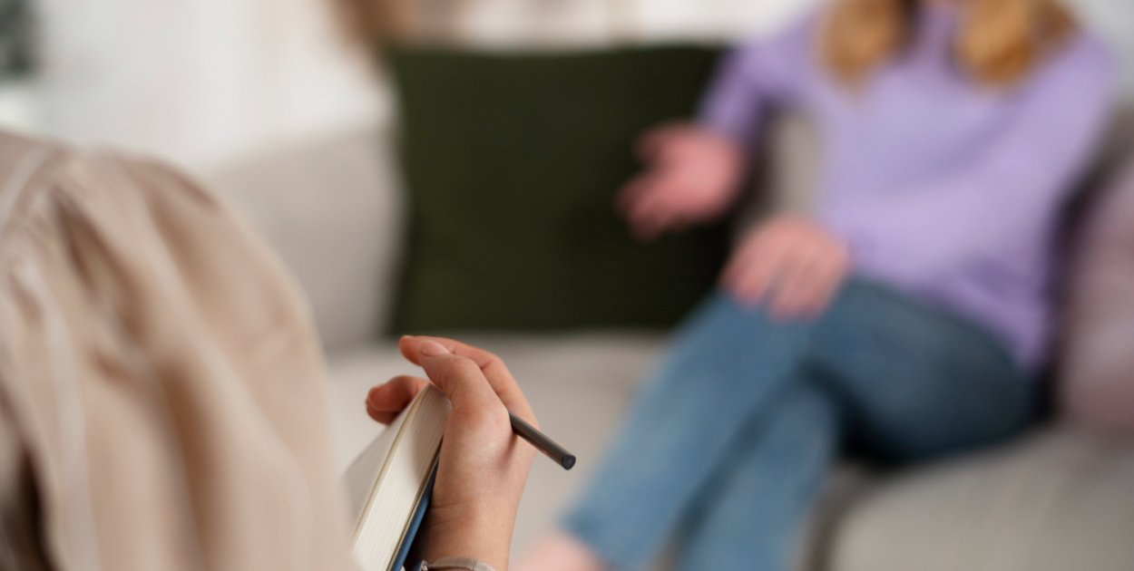 Nerwica lękowa w codziennym życiu – jak rozpoznać pierwsze sygnały