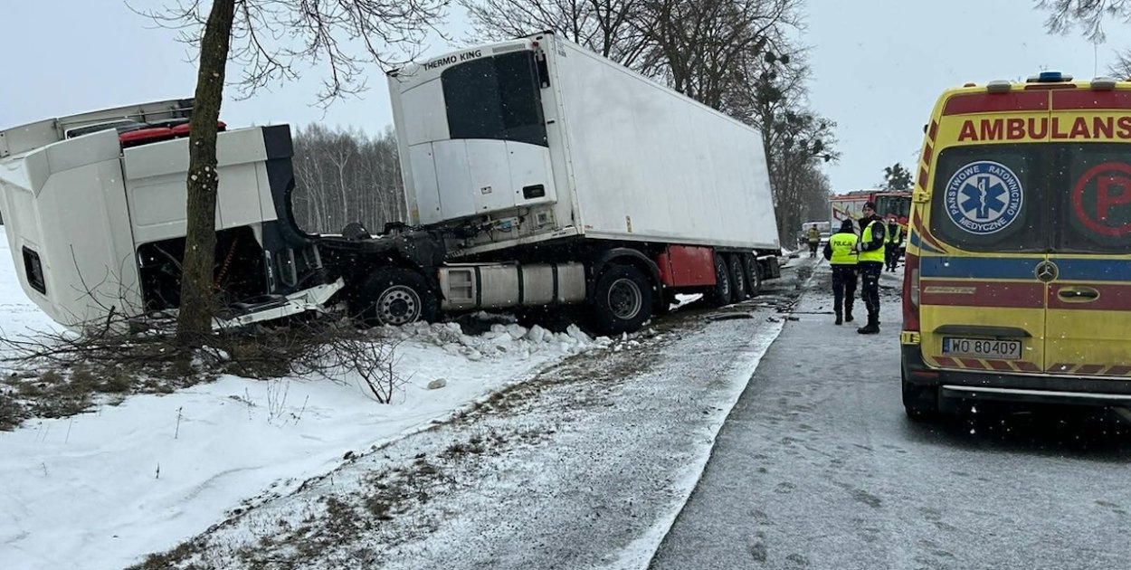 Nie żyje 75-letni kierowca. Dramatyczne zderzenie z Dafem